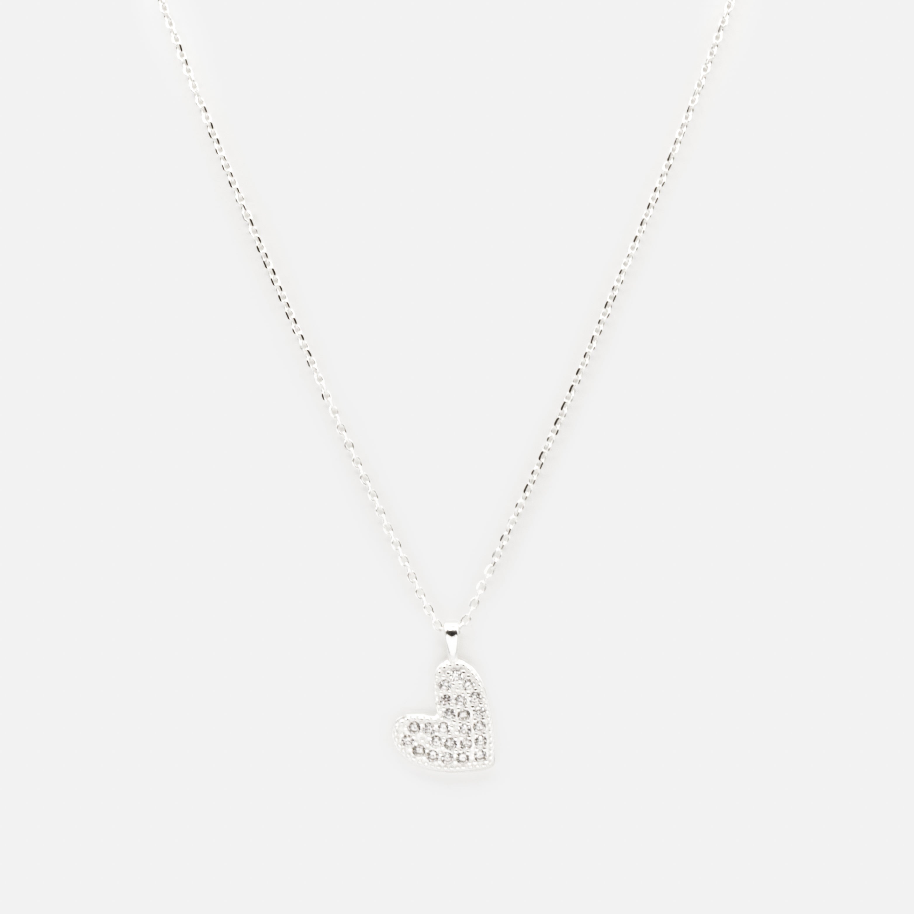 Collier avec breloque coeur plat et zircons cubiques en argent sterling