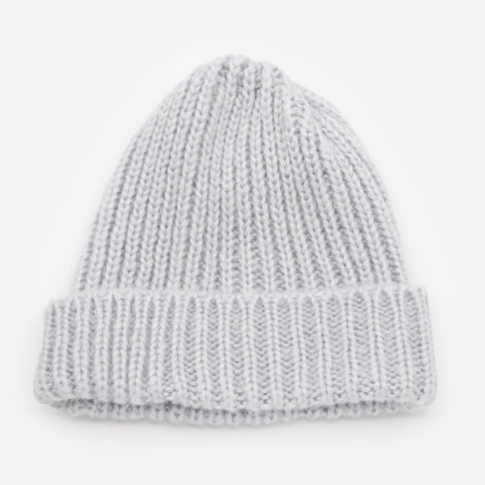 Light gray wide knit beanie