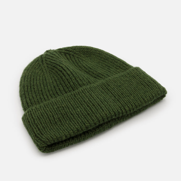 Tuque vert kaki en tricot à petites mailles