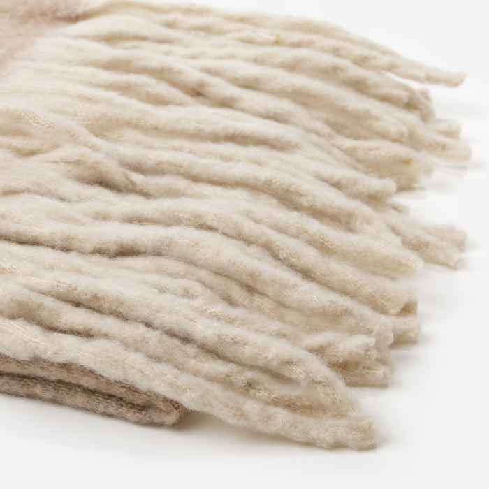 Foulard douillet beige à franges ivoire