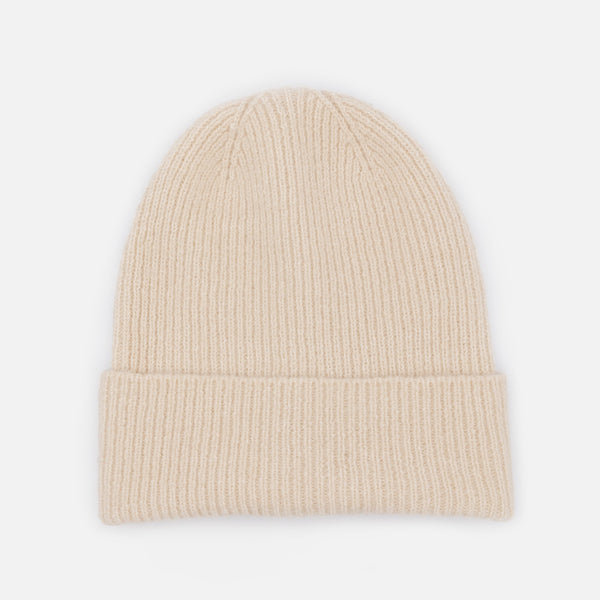Charger l&#39;image dans la galerie, Tuque ivoire en tricot à petites mailles
