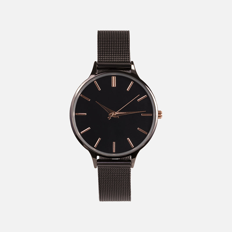 Montre noire bracelet en maille et cadran rond