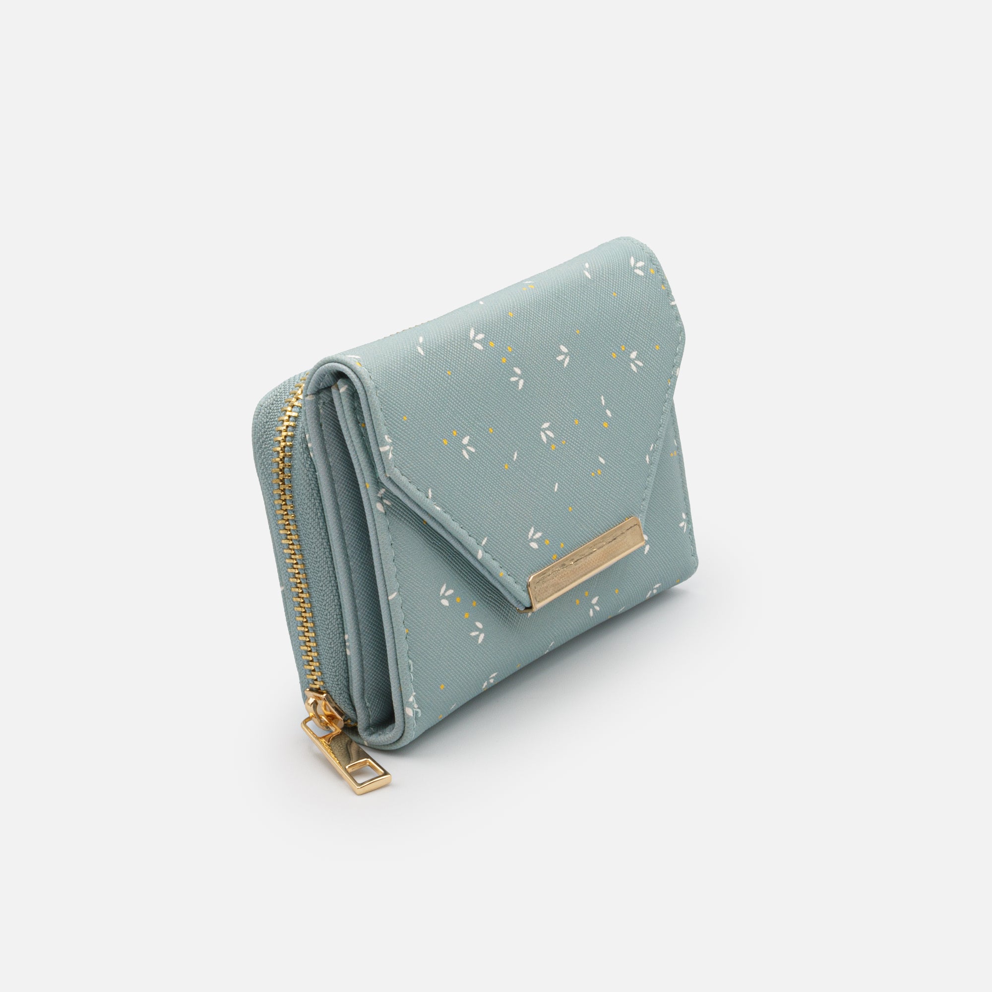 Small turquoise wallet with delicate patterns