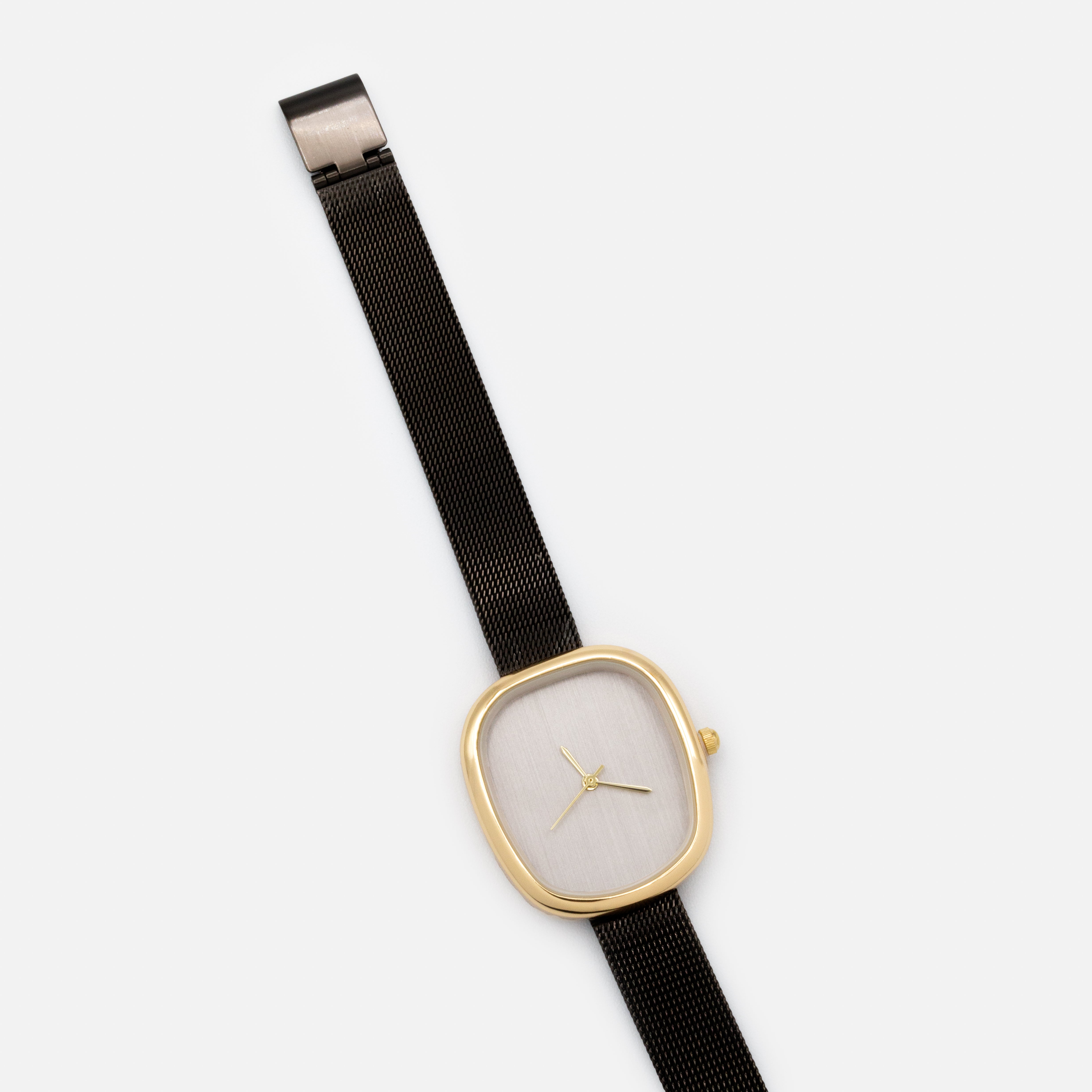 Montre noire à boîtier doré et cadran gris en acier inoxydable