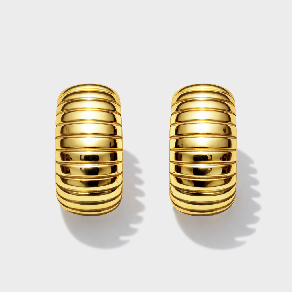 Gold chunky ribbed hoop earrings in stainless steel – front view – Bizou