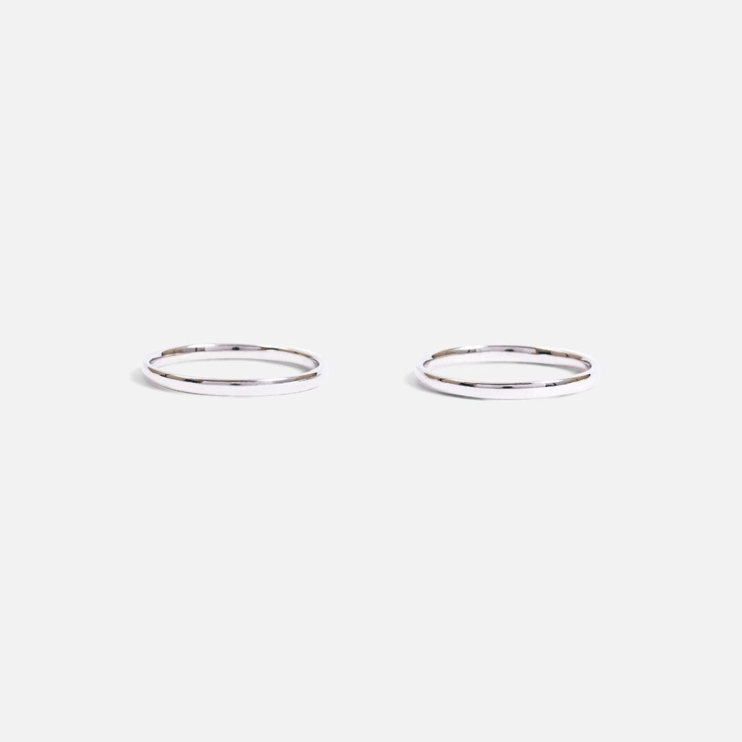 Duo of plain rings in sterling silver