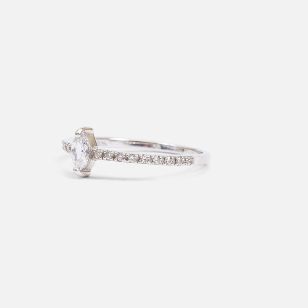 Load image into Gallery viewer, Sterling silver ring with multiple cubic zirconia
