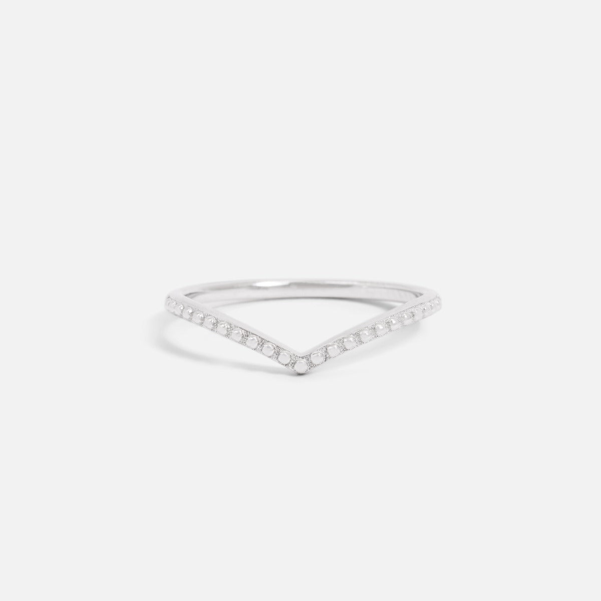 Sterling silver v shaped ring with beads effect