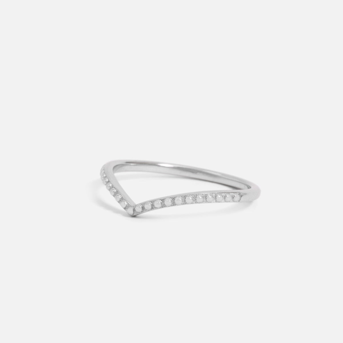 Sterling silver v shaped ring with beads effect