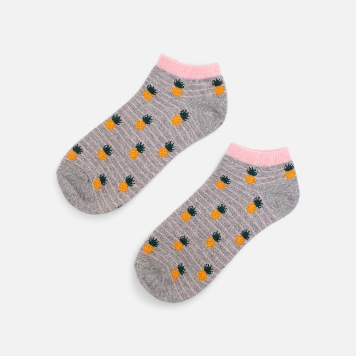 Grey ankle socks with stripes and pineapple
