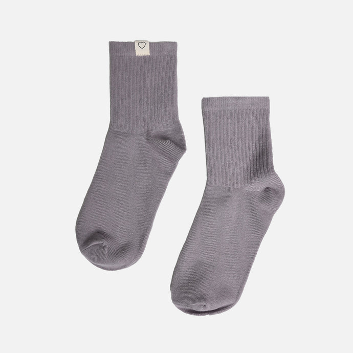 Purple ankle socks with heart label