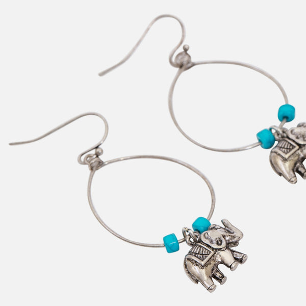 Load image into Gallery viewer, Delicate earrings with elephant charm
