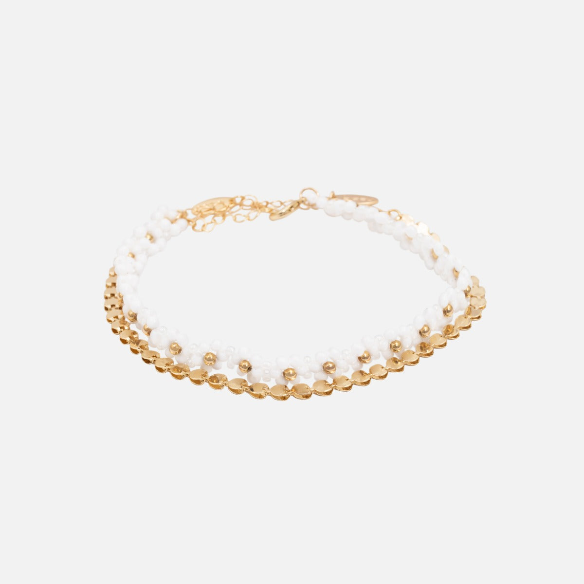 Golden beads and white daisies ankle chains