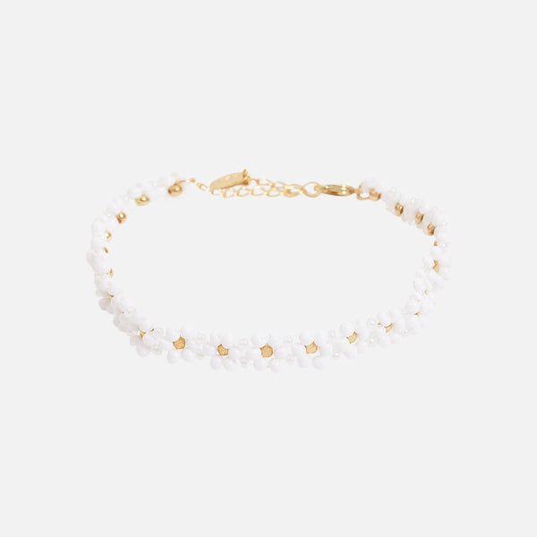 Load image into Gallery viewer, Golden beads and white daisies ankle chains
