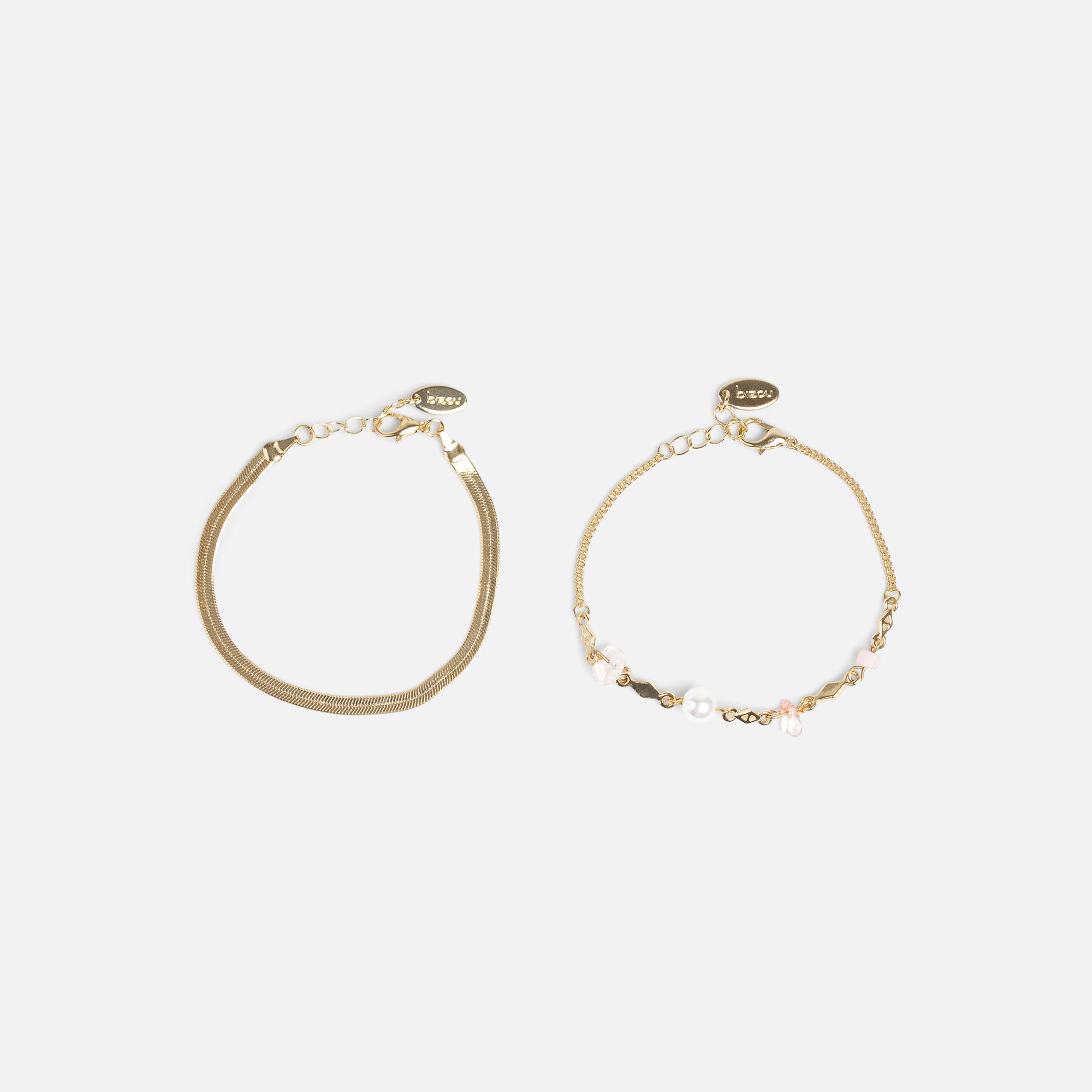 Ensemble de deux bracelets chaînes dorées avec perles