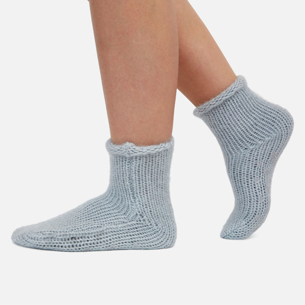 Load image into Gallery viewer, Green cozy socks
