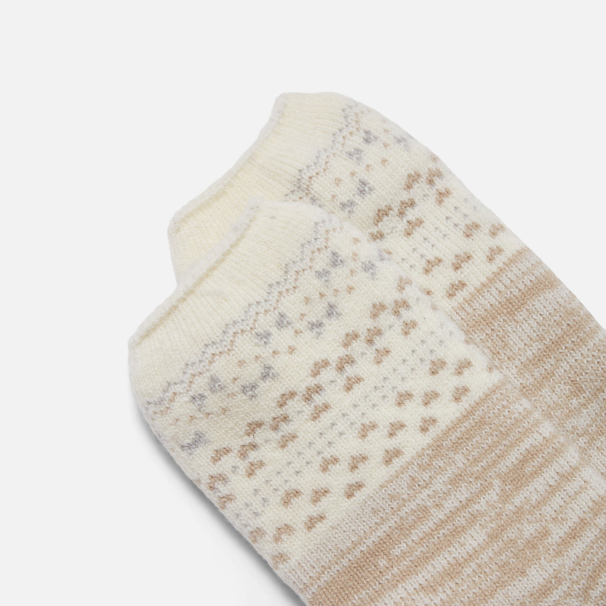 Beige slipper socks with norwegian pattern