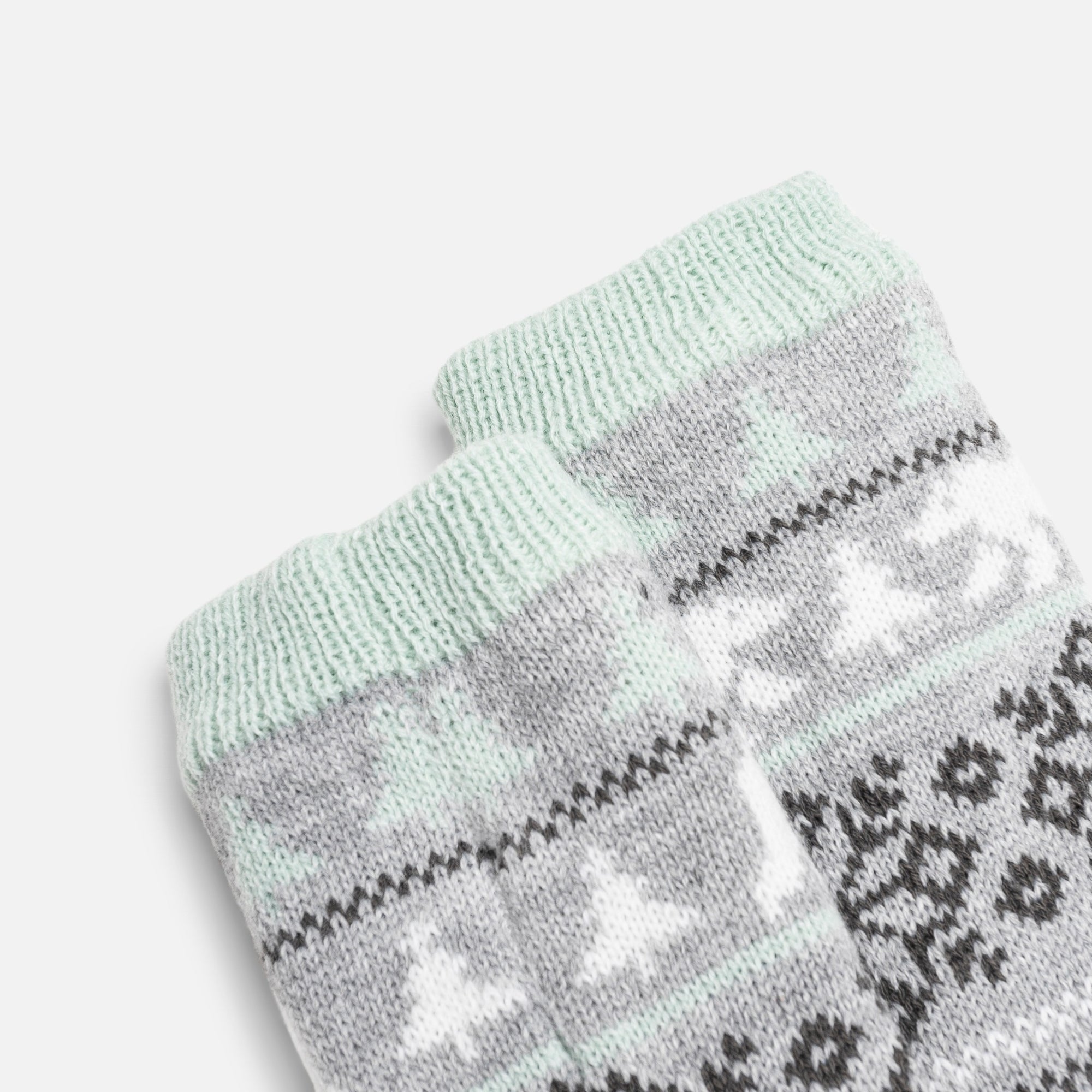 Grey slipper socks with norwegian pattern and bear