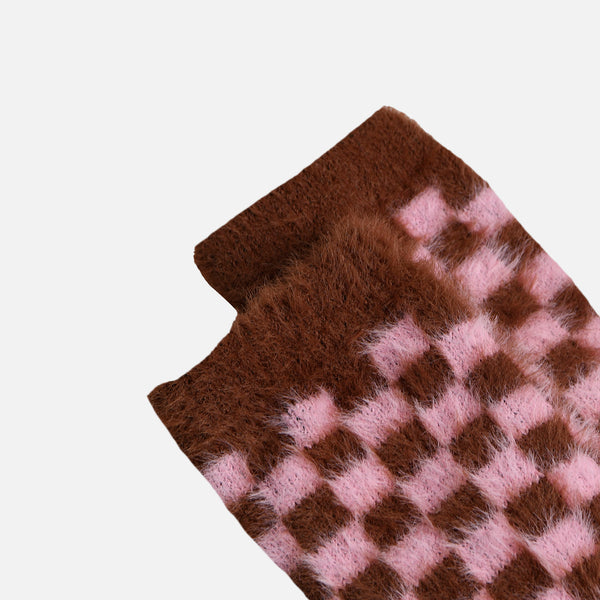 Load image into Gallery viewer, Pink plaid fluffy socks
