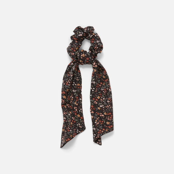 Load image into Gallery viewer, Black floral print scrunchies with loop
