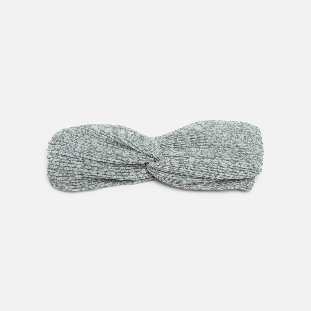 Green soft hairband with small flowers