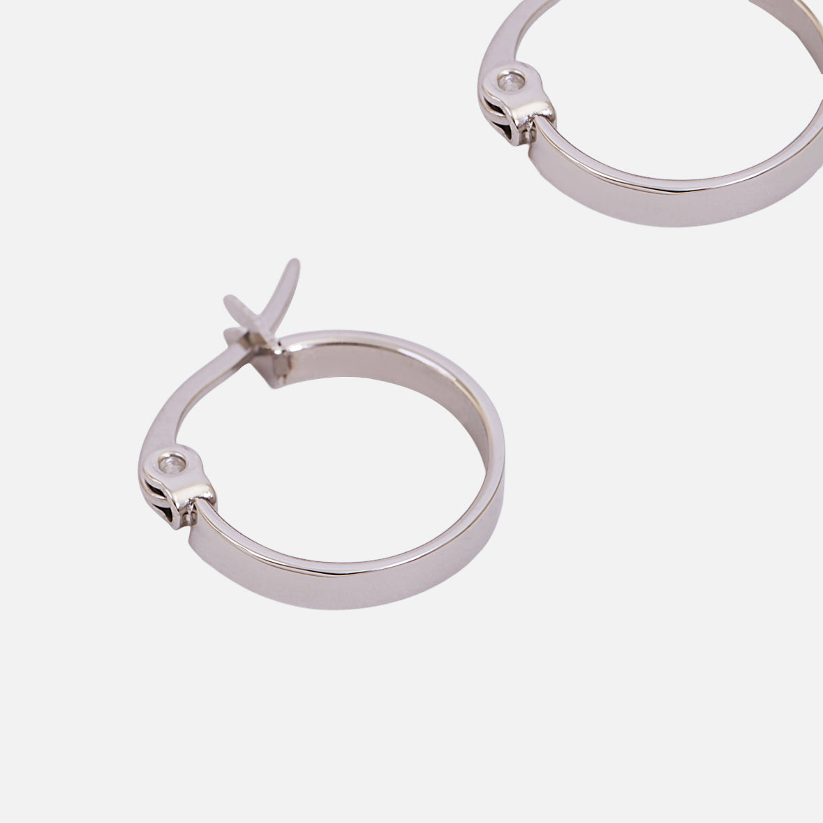 15 mm stainless steel hoop earrings