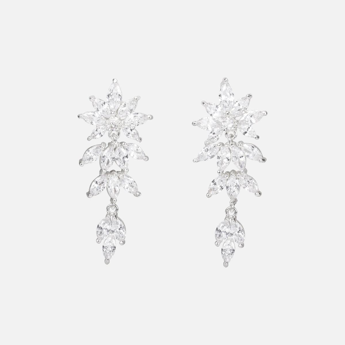 Cubic zirconia earrings with floral effect
