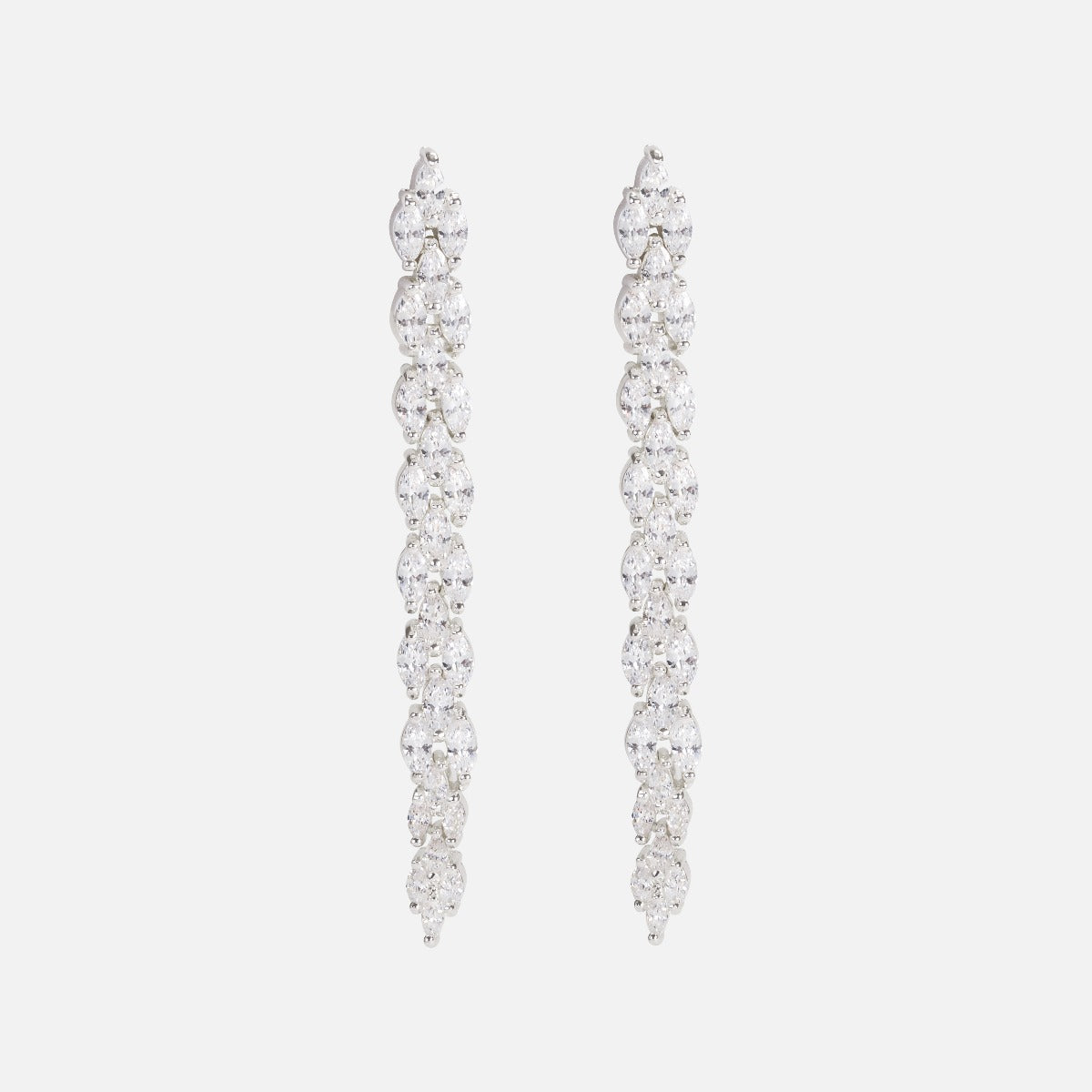 Boucles d’oreilles droites zircons cubiques ovales