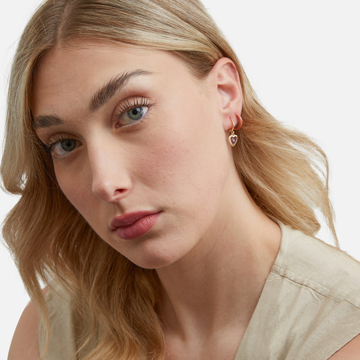 Ensemble de boucles d’oreilles dorées anneaux et pendentif coeur