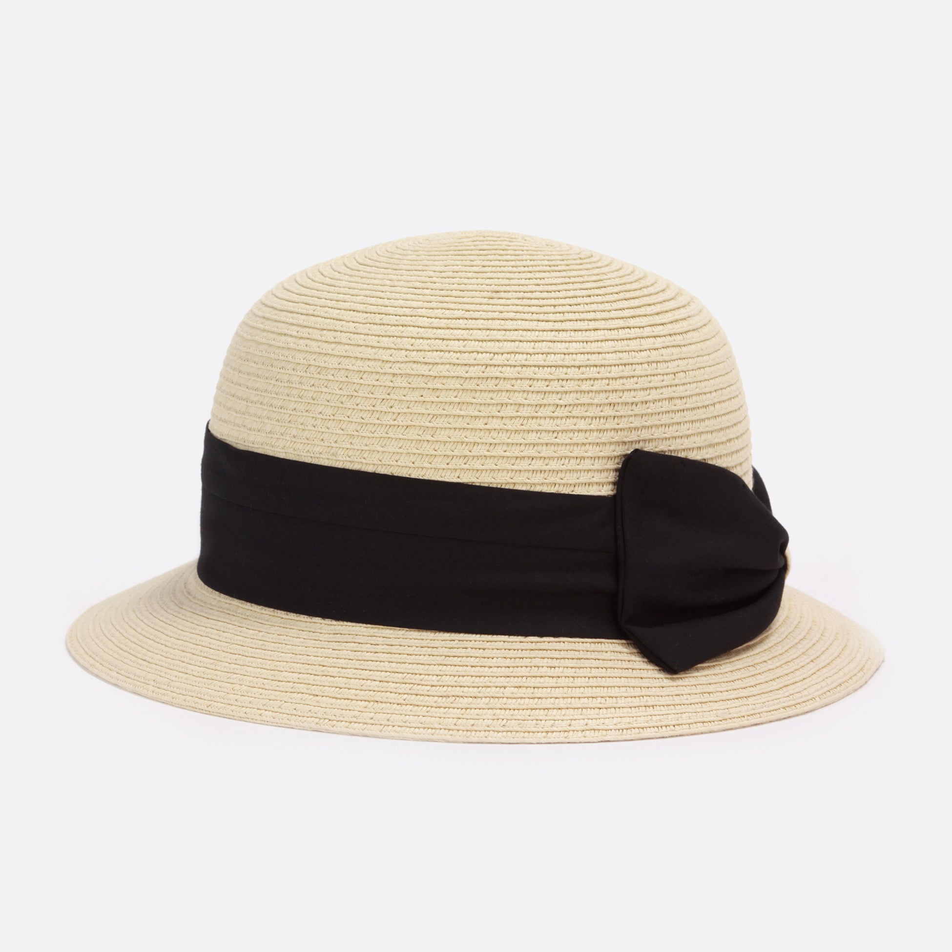 Chapeau cloche beige en paille ajustable avec ruban de tissu noir