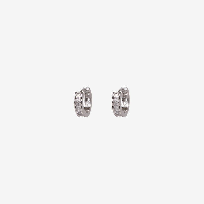 Boucles d'oreilles Huggies avec pierres carrées