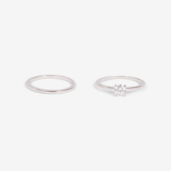 Load image into Gallery viewer, Set of silver rings with stone 
