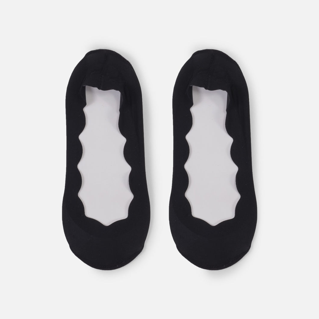 Bas socquettes noirs avec courbes