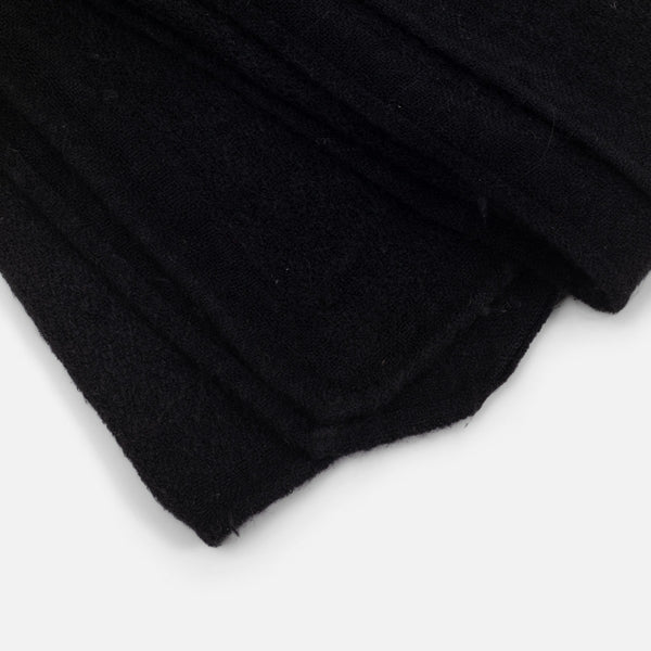 Load image into Gallery viewer, Plain light classic black scarf
