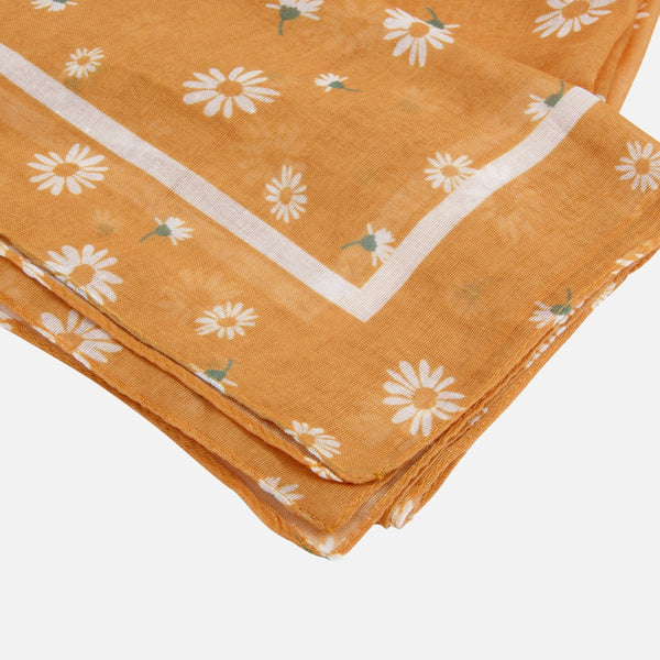 Load image into Gallery viewer, Ocher rectangular scarf with white daisy flowers print
