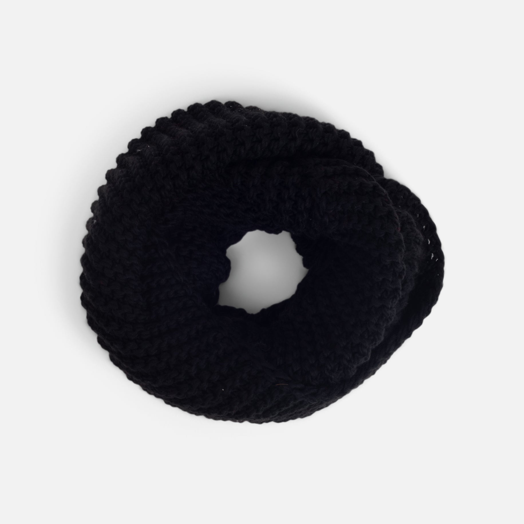 Foulard tube noir en tricot