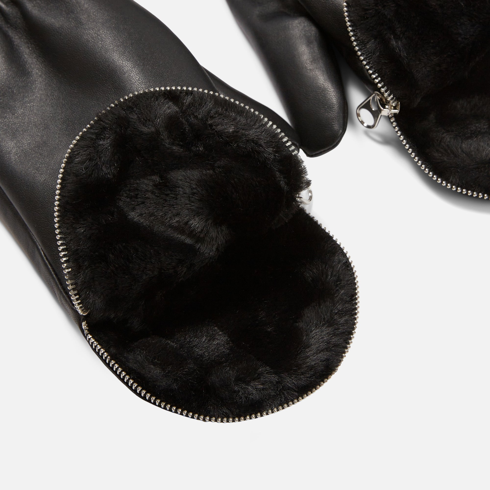 Black leather mittens with zipper