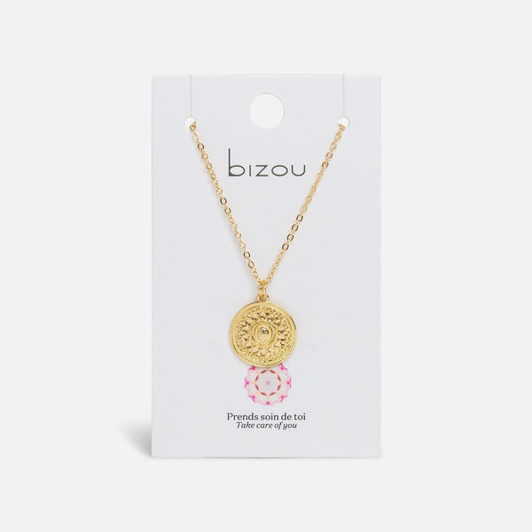 Load image into Gallery viewer, Gold necklace with circular medallion
