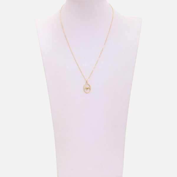 Load image into Gallery viewer, Golden necklace with oval bird charm 
