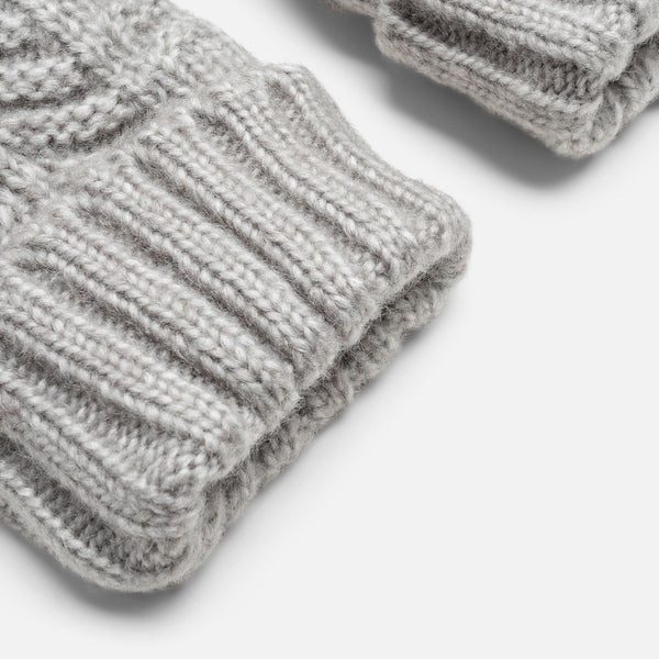 Load image into Gallery viewer, Beige braided knit mittens
