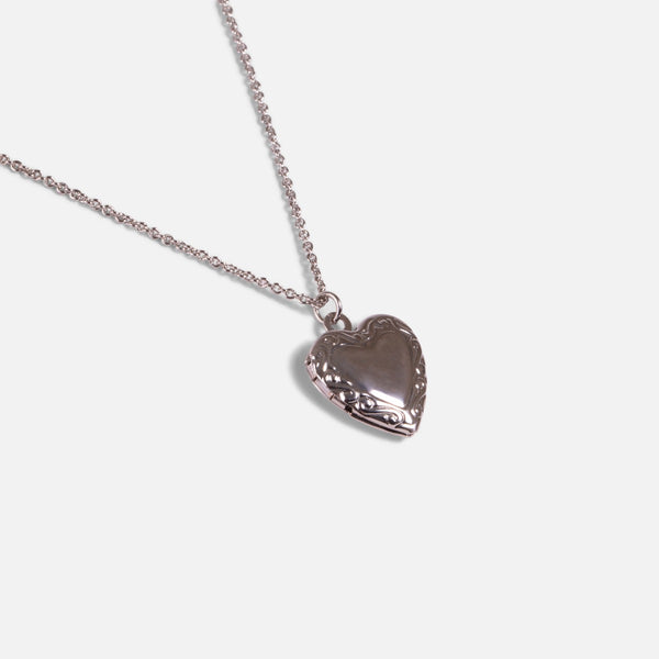Load image into Gallery viewer, Pendant with reclosable heart with love quote

