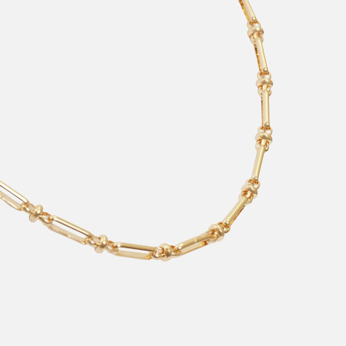 Thick gold chain necklace