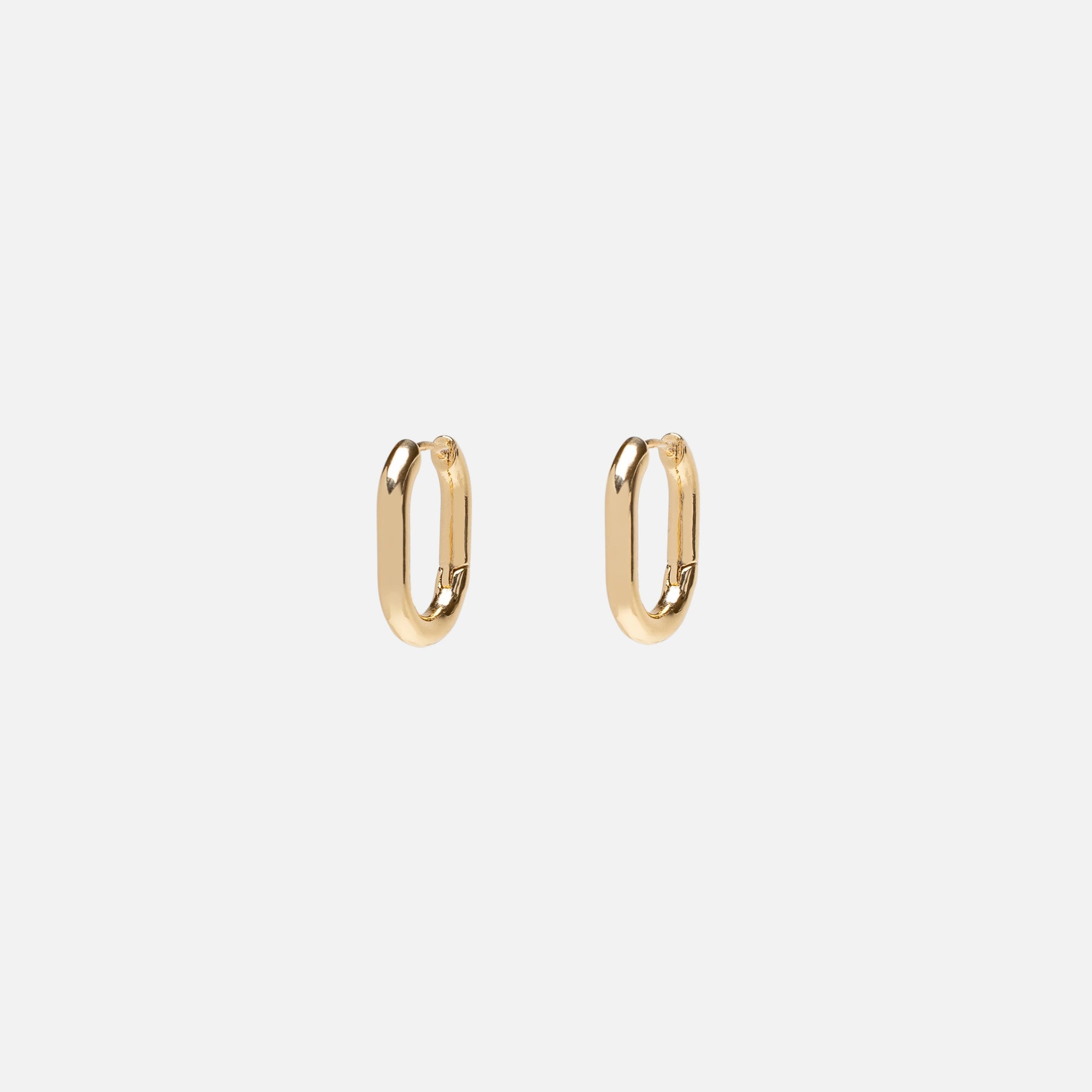 Boucles d’oreilles dorées anneaux carrés ovales
