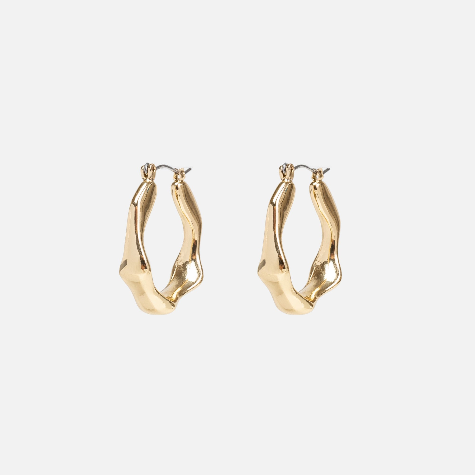 Boucles d’oreilles dorées anneaux martelés