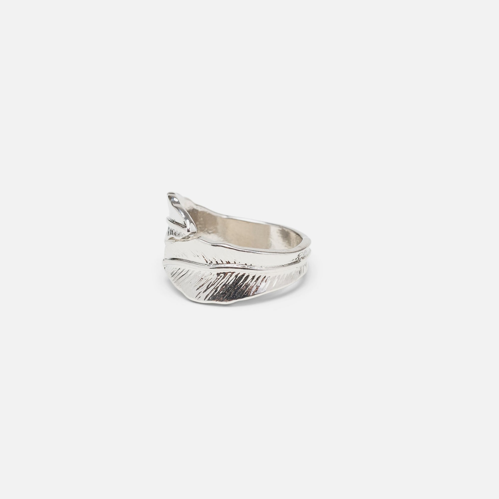 Duo of silver leaf and v shape rings