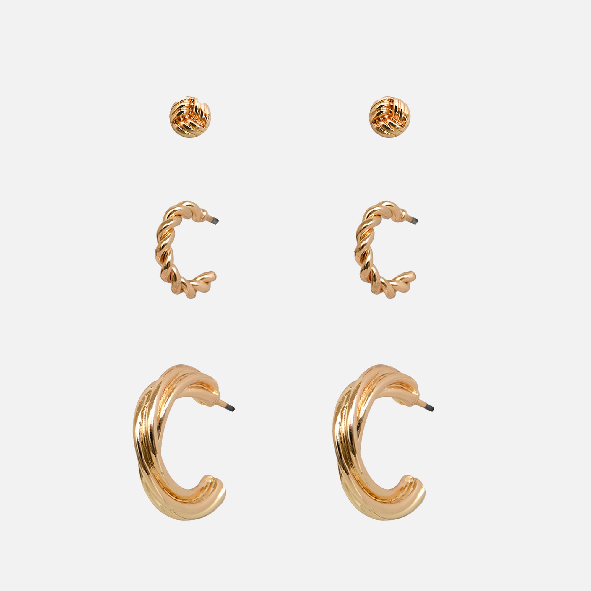 Trio de boucles d’oreilles dorées fixes et anneaux