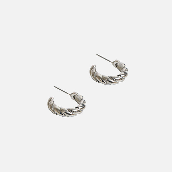 Load image into Gallery viewer, Silver and golden 2 cm twisted hoops duo
