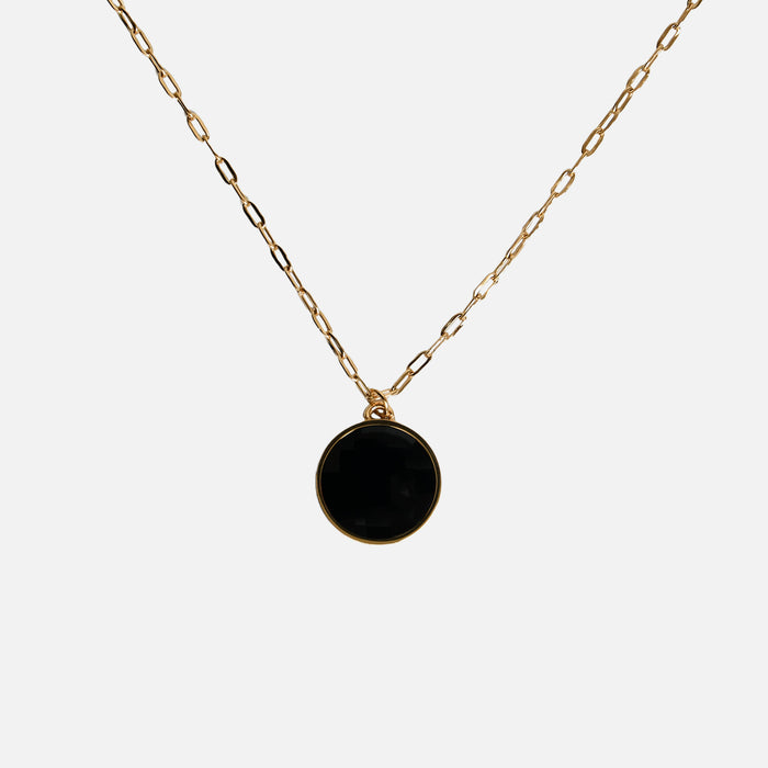 Collier doré pierre circulaire noire