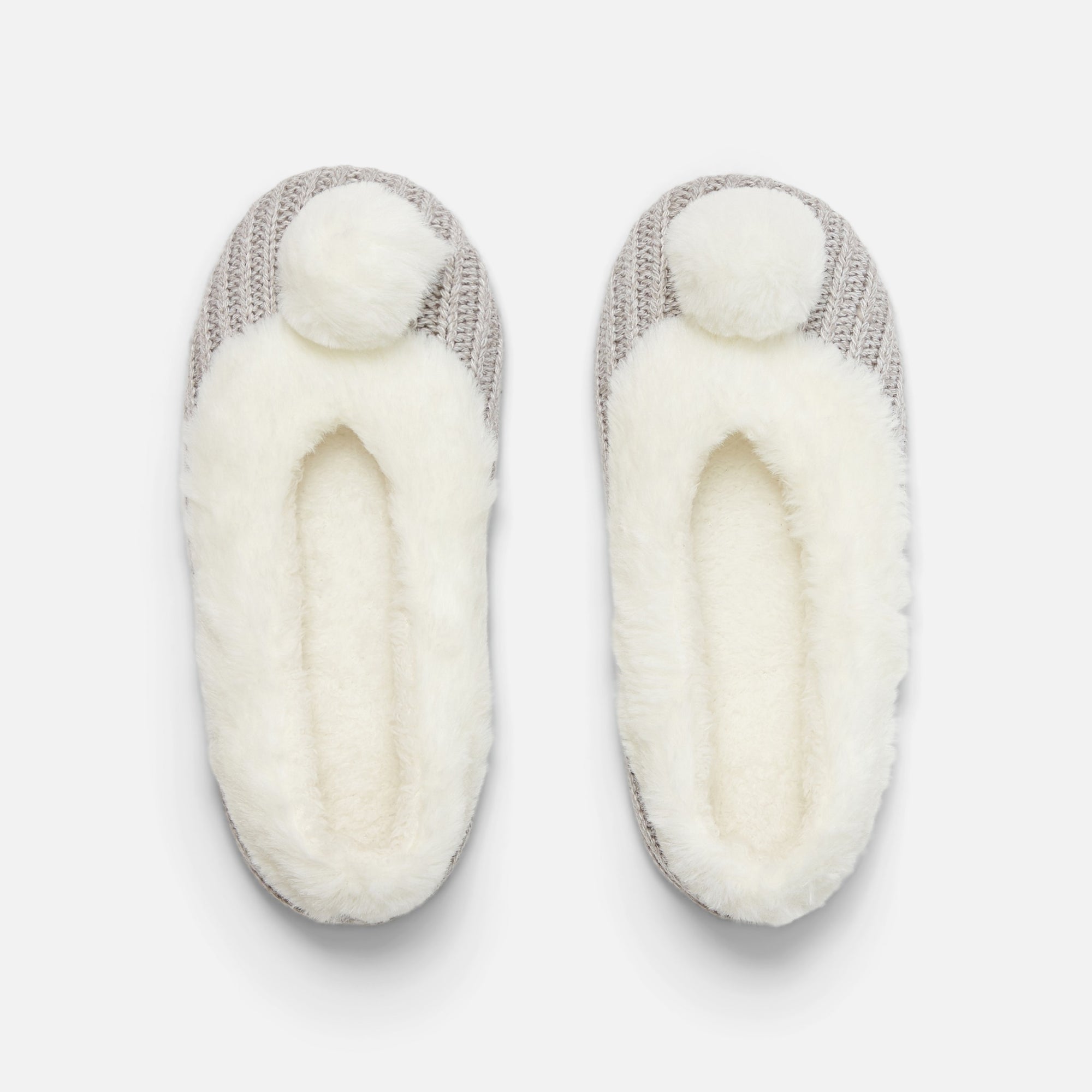 Grey slippers with beige pompoms