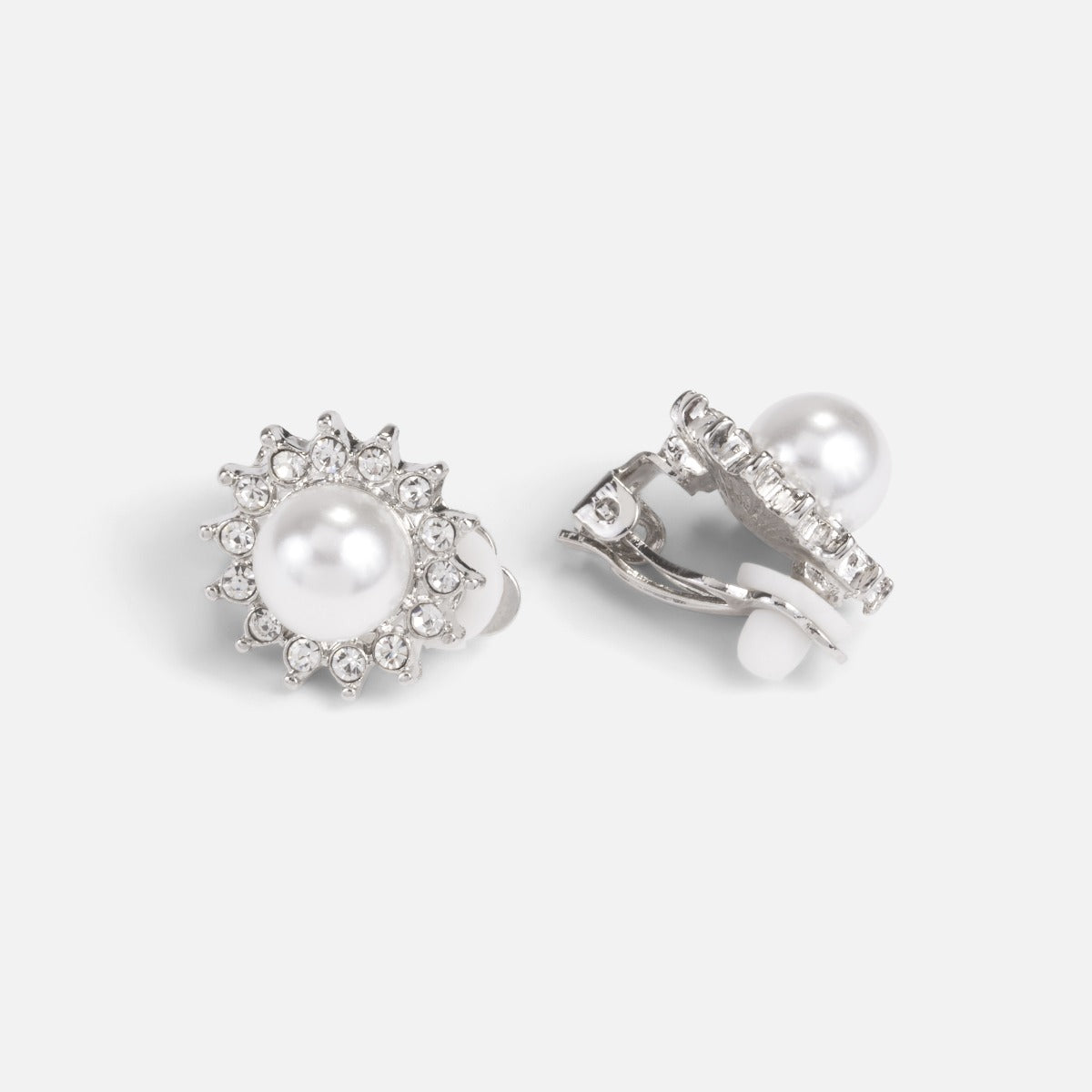 Star shape clip earrings with pearl and stones